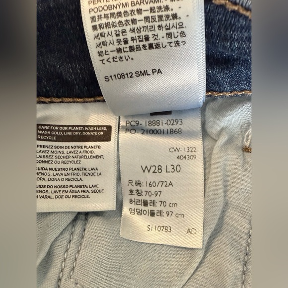 Levi's 711 Skinny Jeans - size 28 (excellent condition) - Picture 10 of 10